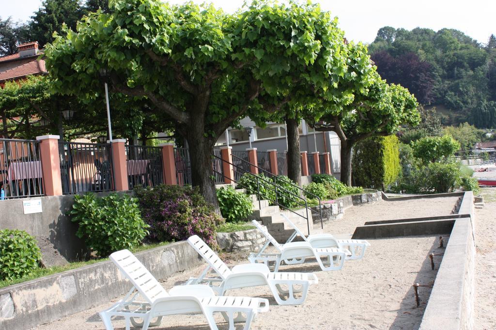 Albergo Riva Reno Di Leggiuno Bagian luar foto