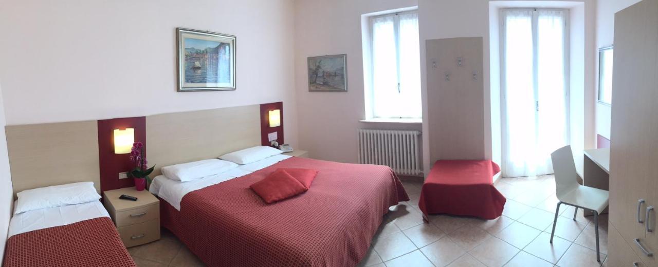 Albergo Riva Reno Di Leggiuno Bagian luar foto
